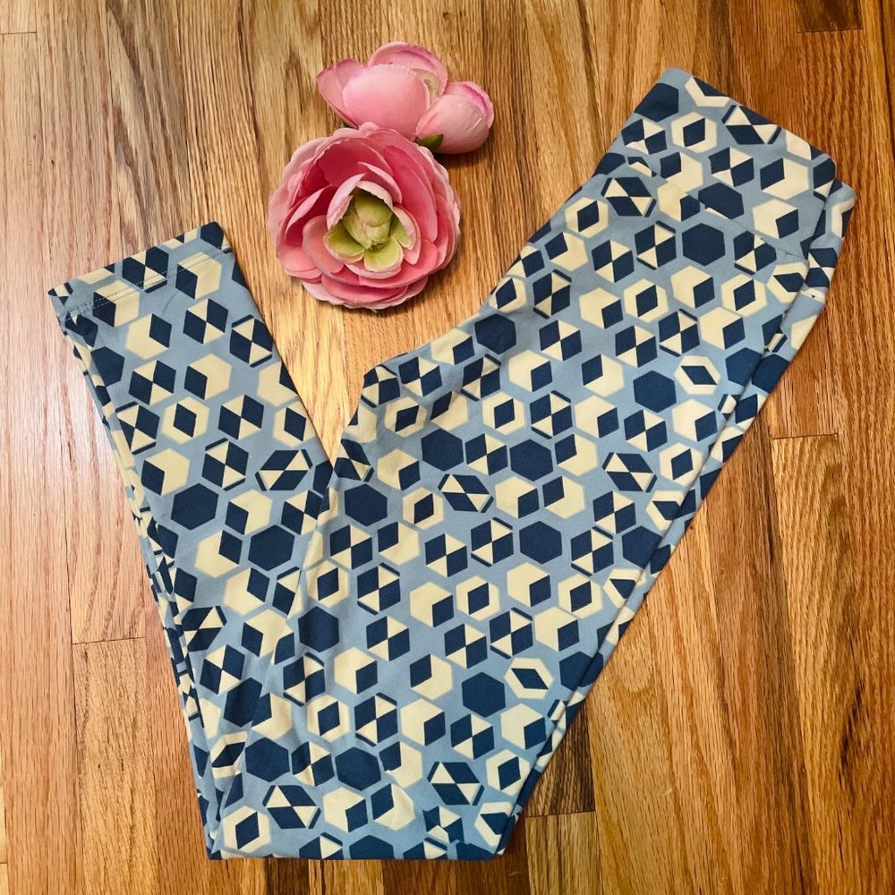 🌼 (2/$20) NWOT LulaRoe Leggings -Blue/Ivory Geometric